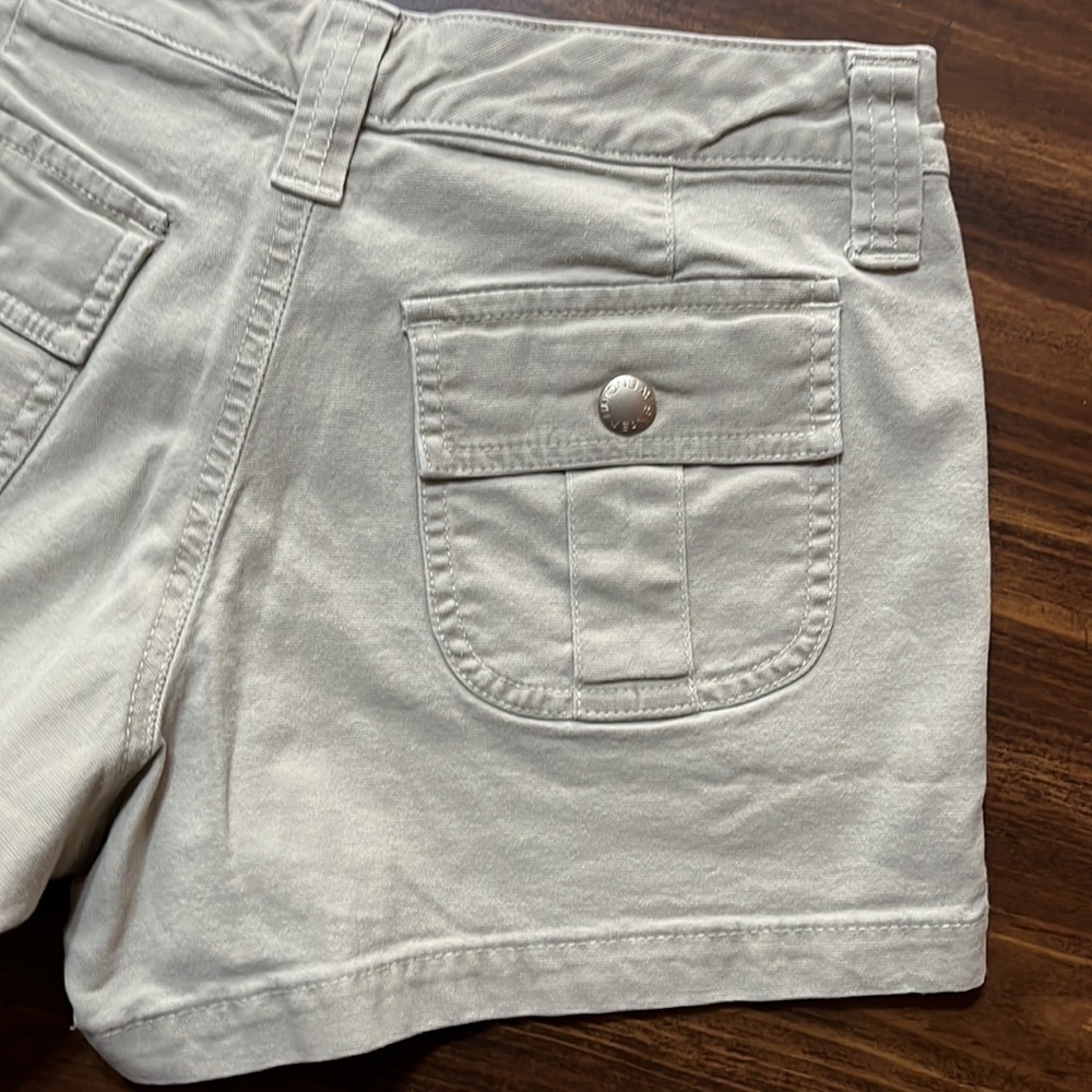 Unionbay khaki shorts size 3 - Picture 9 of 12